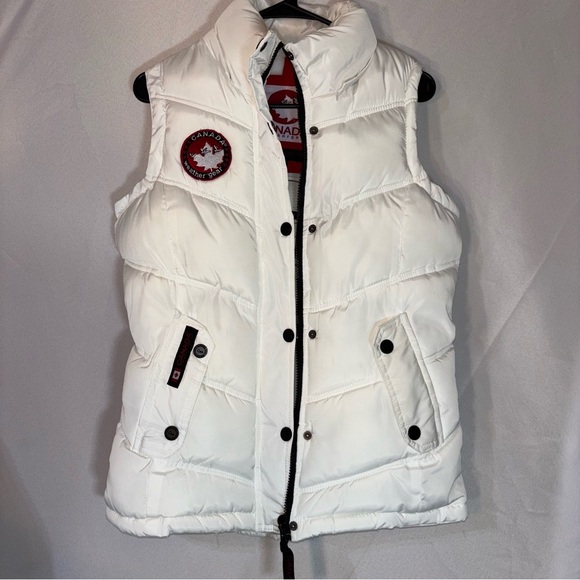 CANADA Weathergear Women’s Snap Up Puffer Vest RN 74299 Size S/C/P - Picture 16 of 16